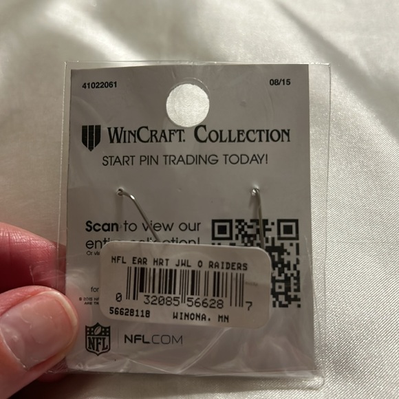 Raiders Heart Shaped dangle earrings. Brand New Never Worn. - Picture 2 of 2